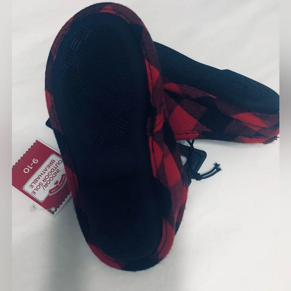 Toddler’s Slipper outdoor indoor sole Breathable plaid Red. 9-10